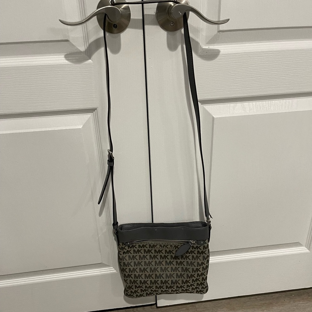 Michael Kors cross body